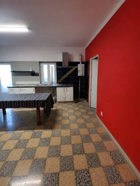 Moradia T4 para Venda em Igreja Nova e Cheleiros