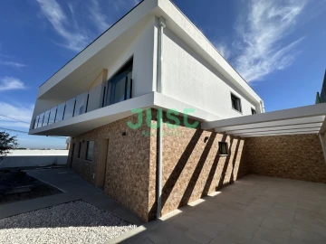 Moradia T3 para Venda em Fernao Ferro