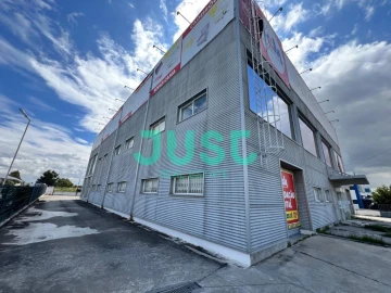 Armazém para Arrendamento em Palmela