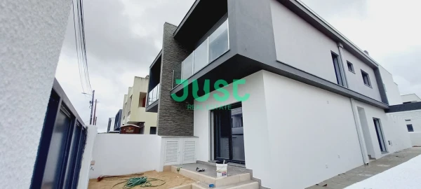 Moradia T3 para Venda em Fernao Ferro