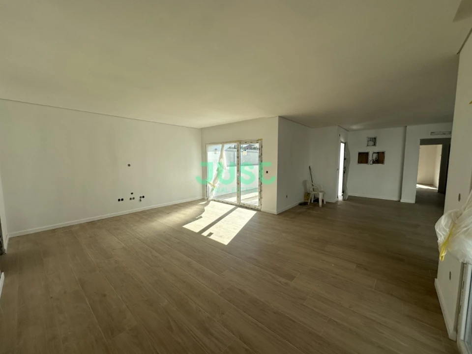 Moradia T3 para Venda em Fernao Ferro Foto 6