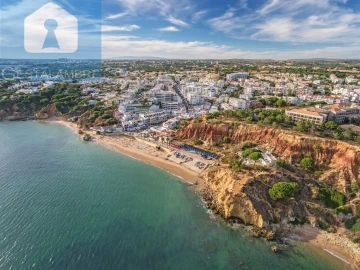 Terreno para Venda em Albufeira e Olhos de Água