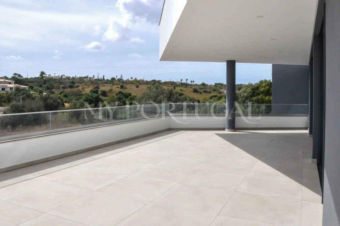 Moradia T5 para Venda em Lagos (São Sebastião e Santa Maria) Foto 41