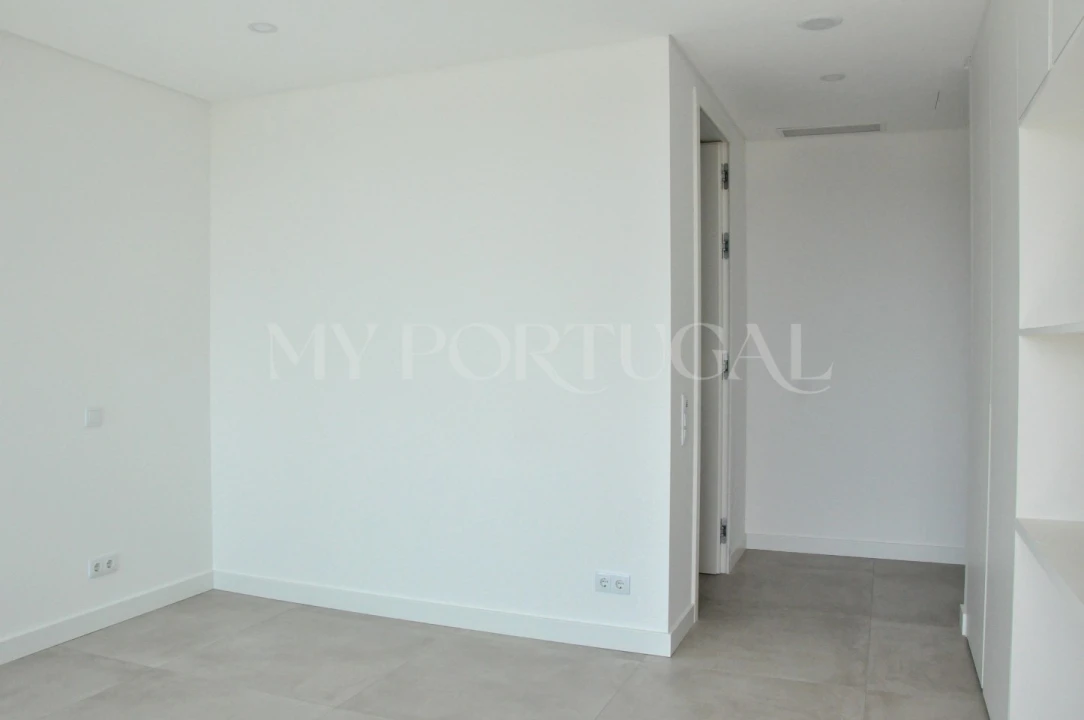 Moradia T5 para Venda em Lagos (São Sebastião e Santa Maria) Foto 52