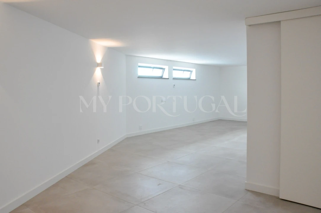 Moradia T5 para Venda em Lagos (São Sebastião e Santa Maria) Foto 54