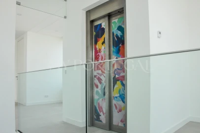 Moradia T5 para Venda em Lagos (São Sebastião e Santa Maria)