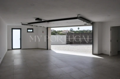 Moradia T5 para Venda em Lagos (São Sebastião e Santa Maria)