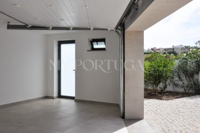 Moradia T5 para Venda em Lagos (São Sebastião e Santa Maria)