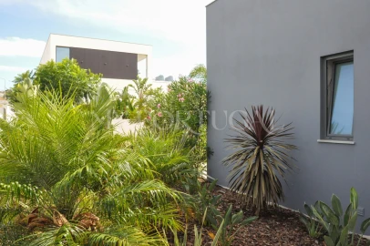 Moradia T5 para Venda em Lagos (São Sebastião e Santa Maria)