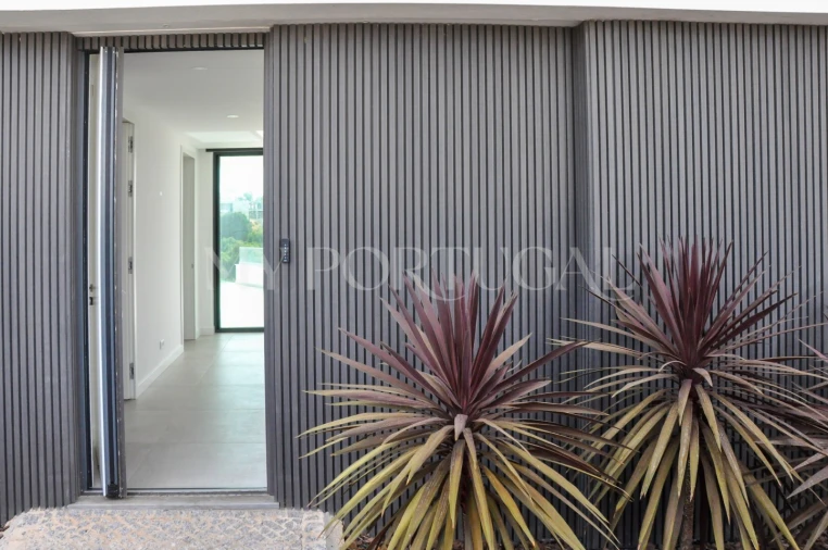 Moradia T5 para Venda em Lagos (São Sebastião e Santa Maria) Foto 4