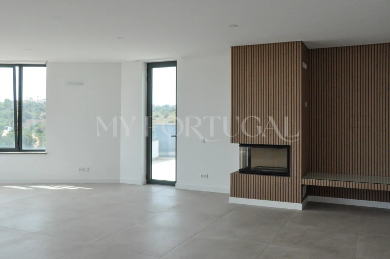 Moradia T5 para Venda em Lagos (São Sebastião e Santa Maria) Foto 22