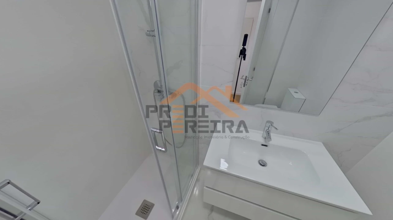 Apartamento T1 para Venda em Águas Livres Foto 21