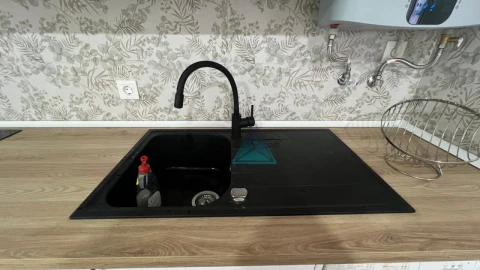 Apartamento T1 para Arrendamento em Laranjeiro e Feijó