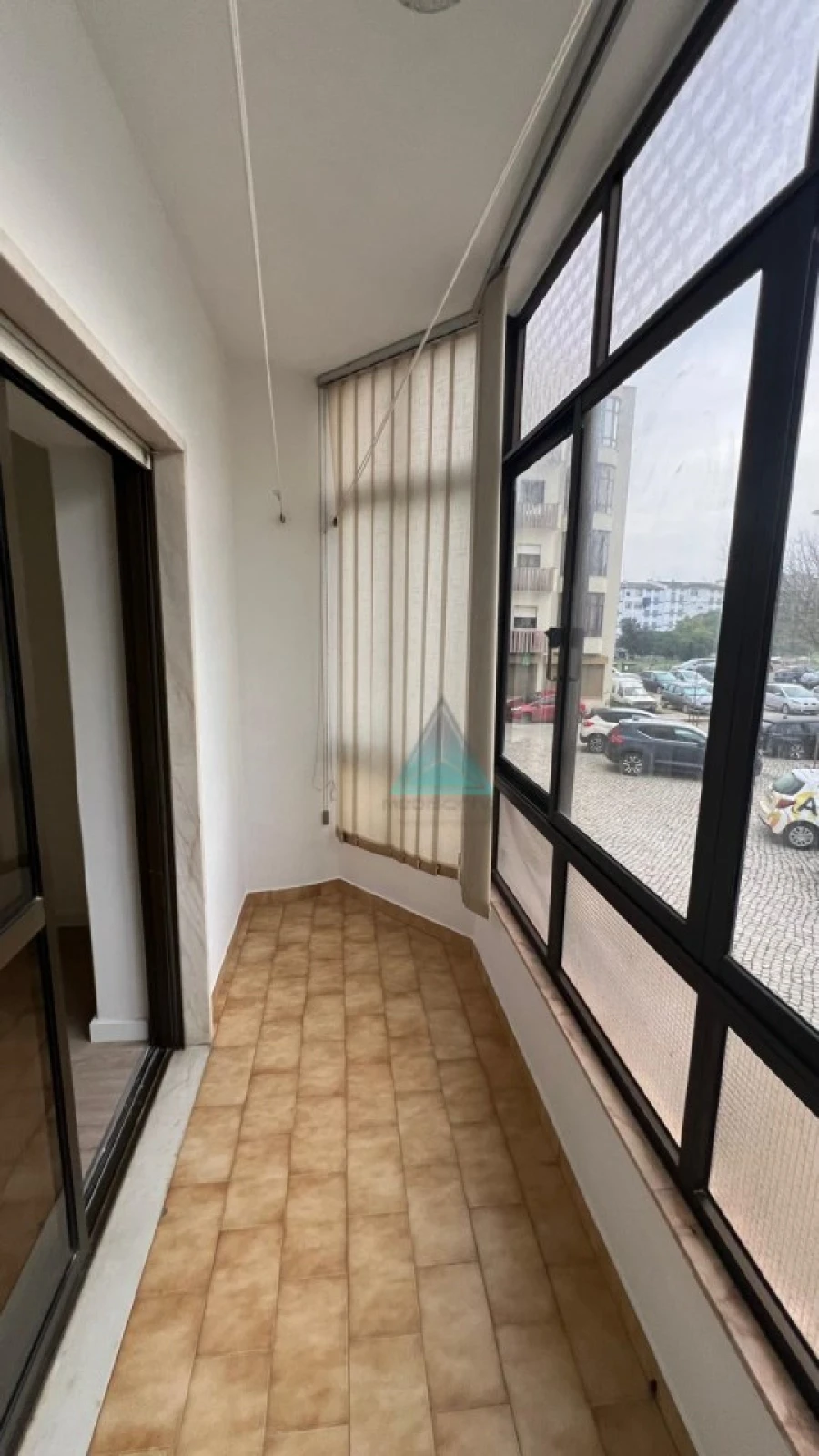 Apartamento T1 para Arrendamento em Laranjeiro e Feijó Foto 14