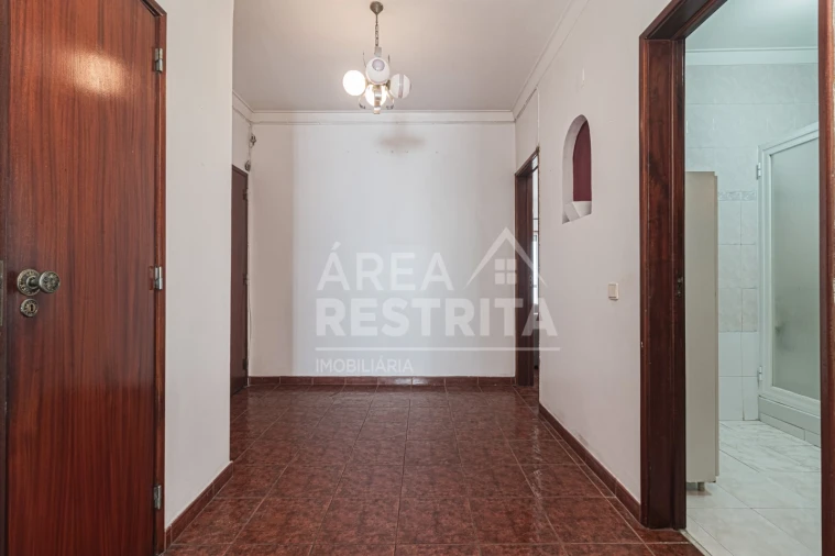 Apartamento T2 para Venda em Amora Foto 5