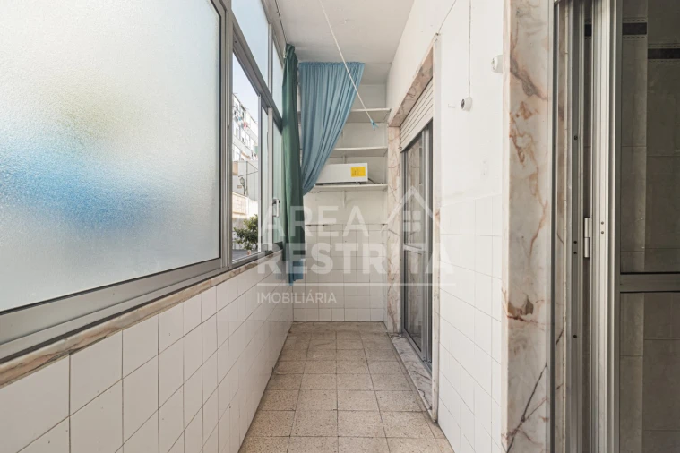 Apartamento T2 para Venda em Amora Foto 15