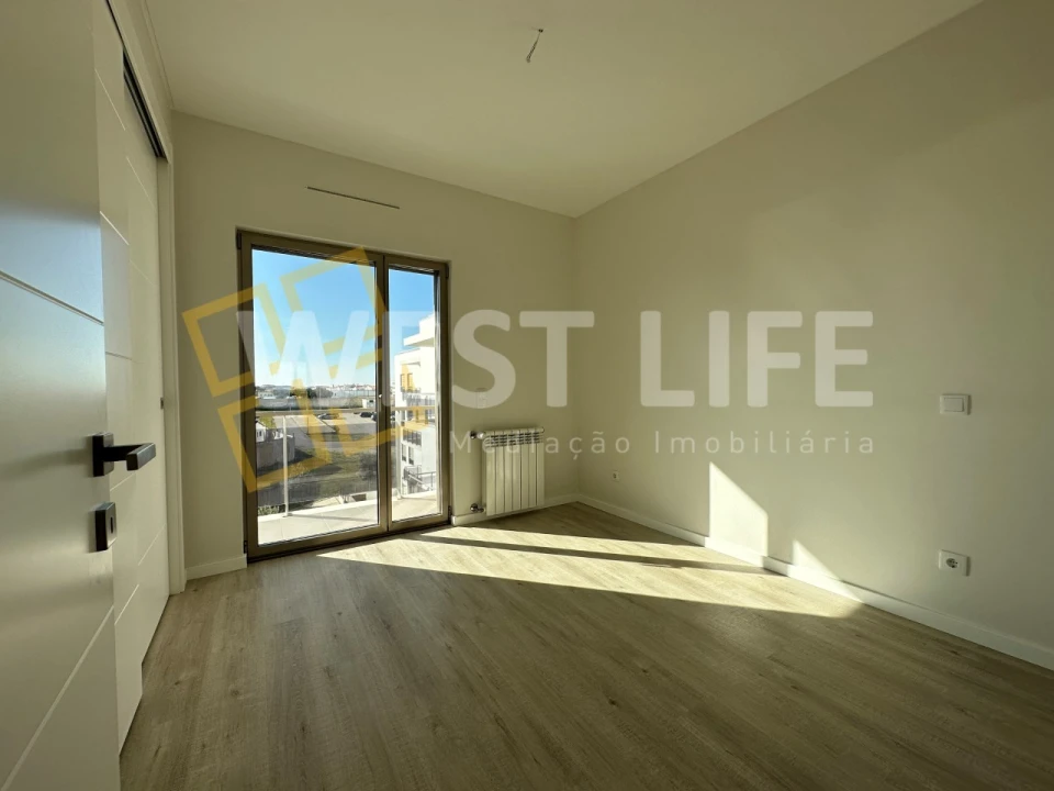 Apartamento T3 para Venda em A dos Cunhados e Maceira Foto 17