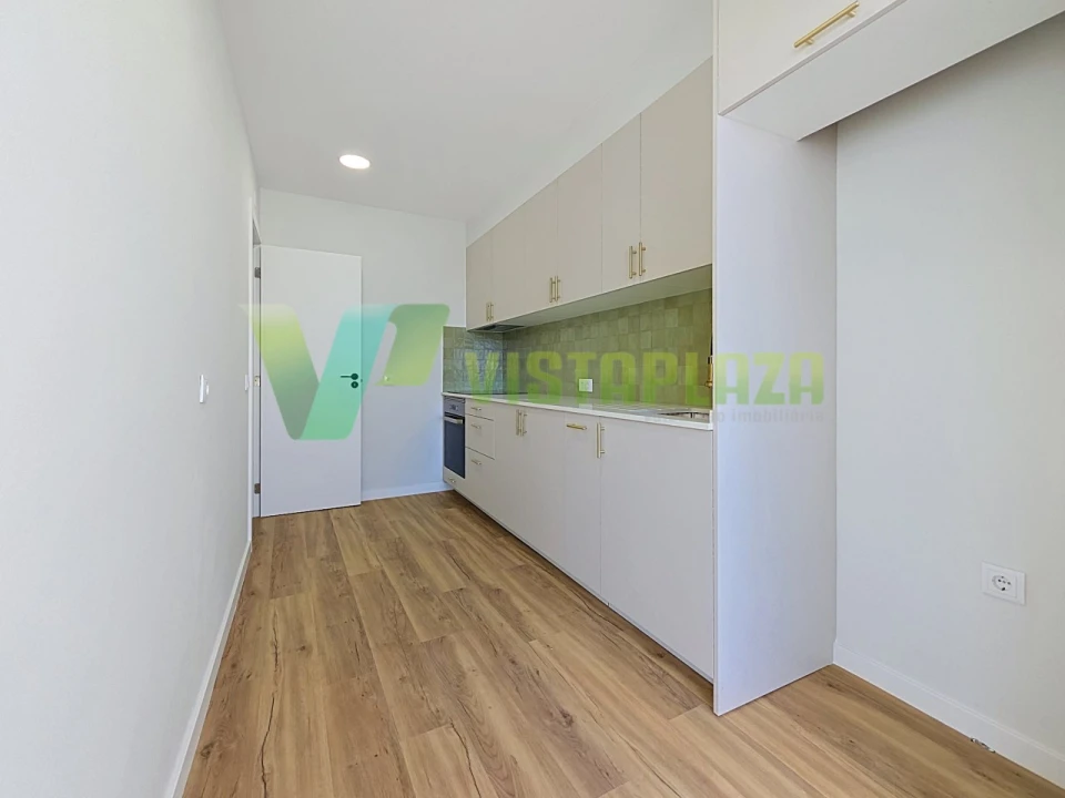 Apartamento T2 para Venda em Lagoa e Carvoeiro Foto 4