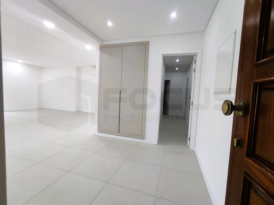 Apartamento T2 para Arrendamento em Glória e Vera Cruz Foto 5