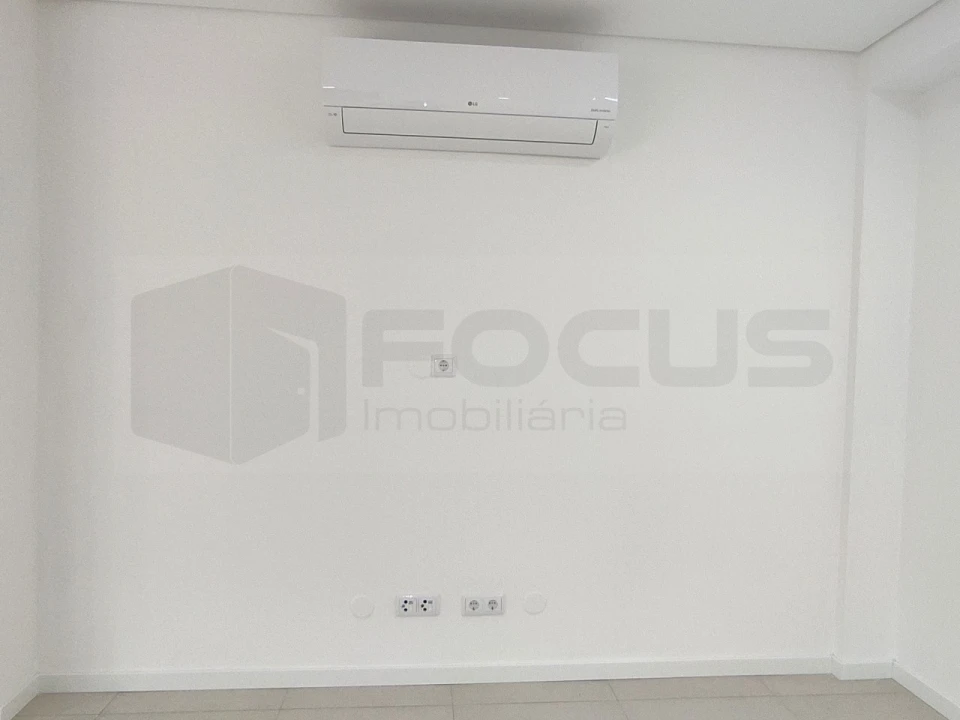 Apartamento T2 para Arrendamento em Glória e Vera Cruz Foto 7
