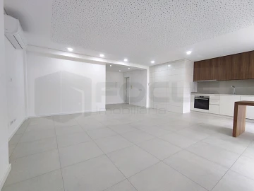 Apartamento T2 para Arrendamento em Glória e Vera Cruz