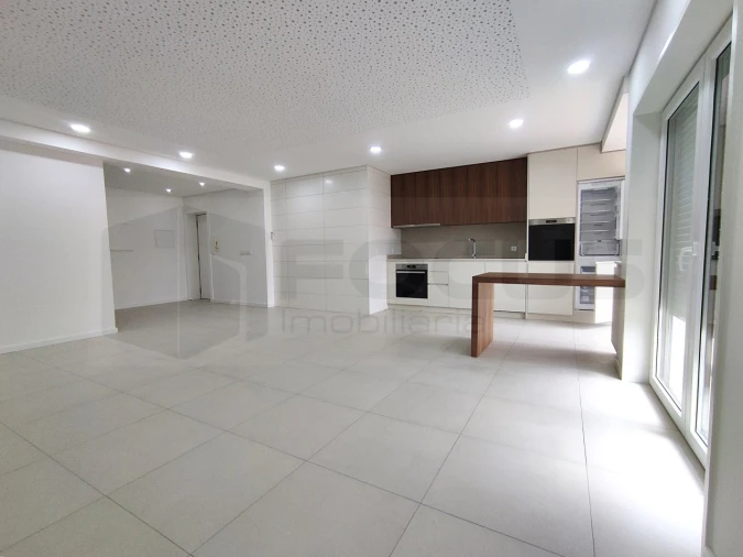 Apartamento T2 para Arrendamento em Glória e Vera Cruz Foto 2