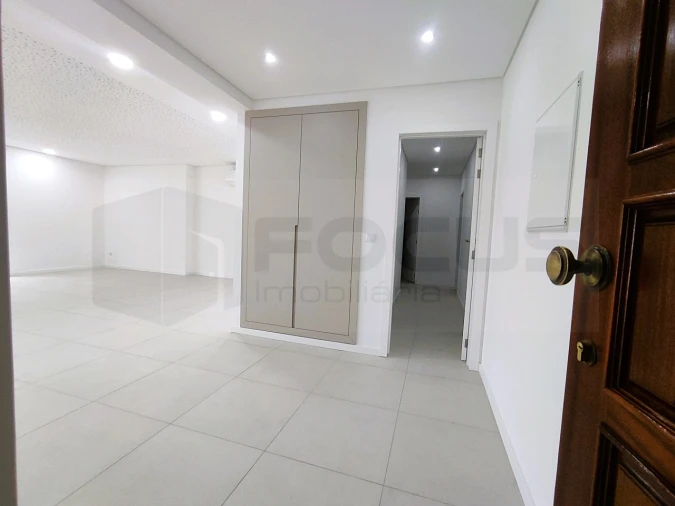 Apartamento T2 para Arrendamento em Glória e Vera Cruz Foto 5