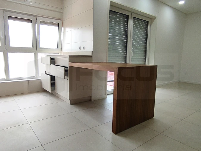 Apartamento T2 para Arrendamento em Glória e Vera Cruz Foto 6