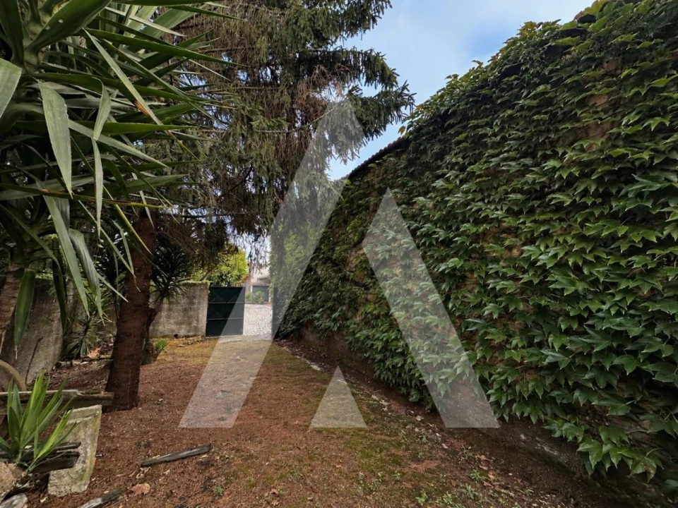 Moradia T2 para Venda em Oiã Foto 8