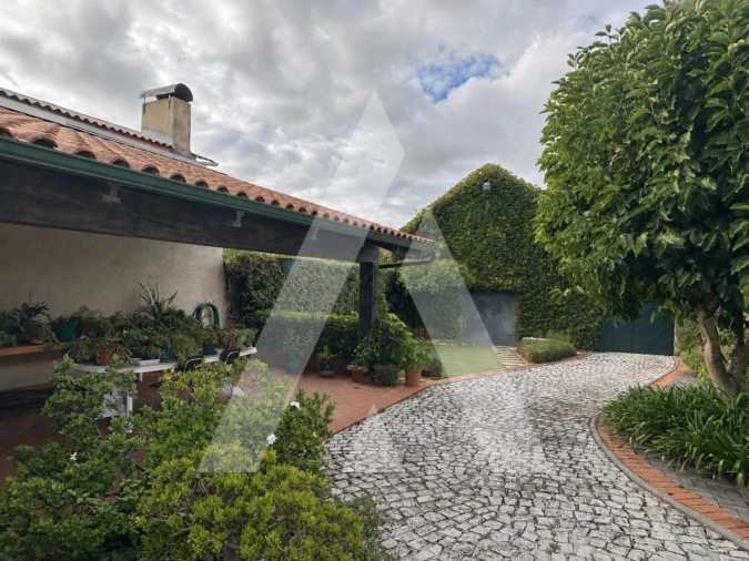 Moradia T2 para Venda em Oiã Foto 7