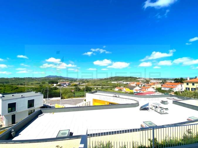 Moradia T3 para Venda em Almargem do Bispo, Pêro Pinheiro e Montelavar Foto 37