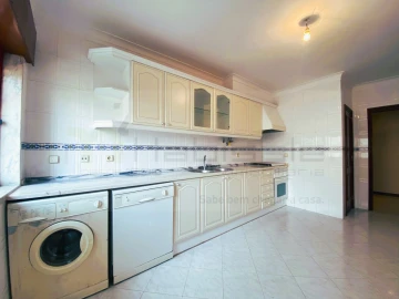 Apartamento T2 para Venda em Algueirão-Mem Martins