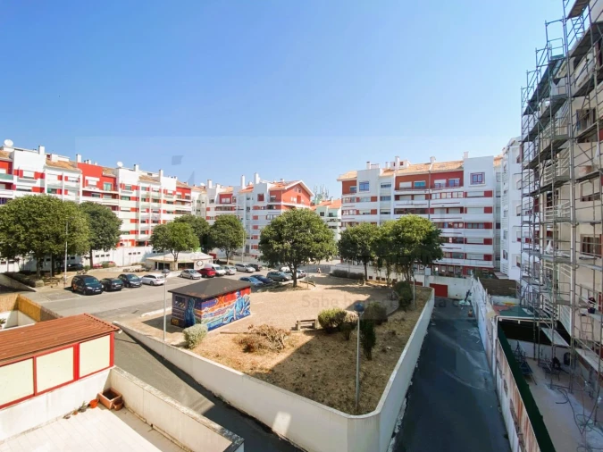 Apartamento T2 para Venda em Algueirão-Mem Martins Foto 12