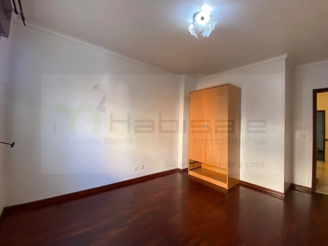 Apartamento T2 para Venda em Algueirão-Mem Martins Foto 24