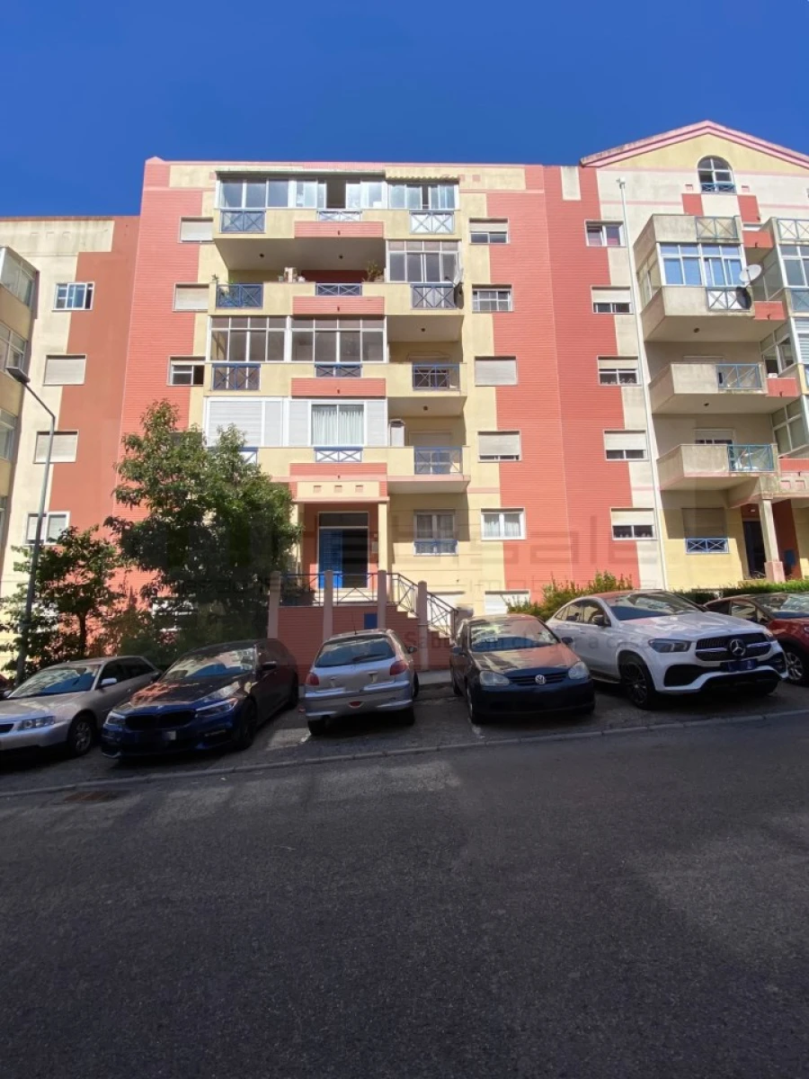 Apartamento T2 para Venda em Algueirão-Mem Martins Foto 27