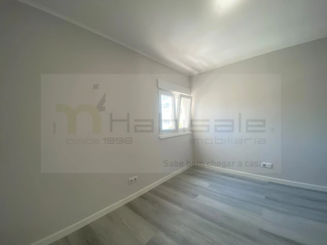Apartamento T3 para Venda em Laranjeiro e Feijó Foto 18