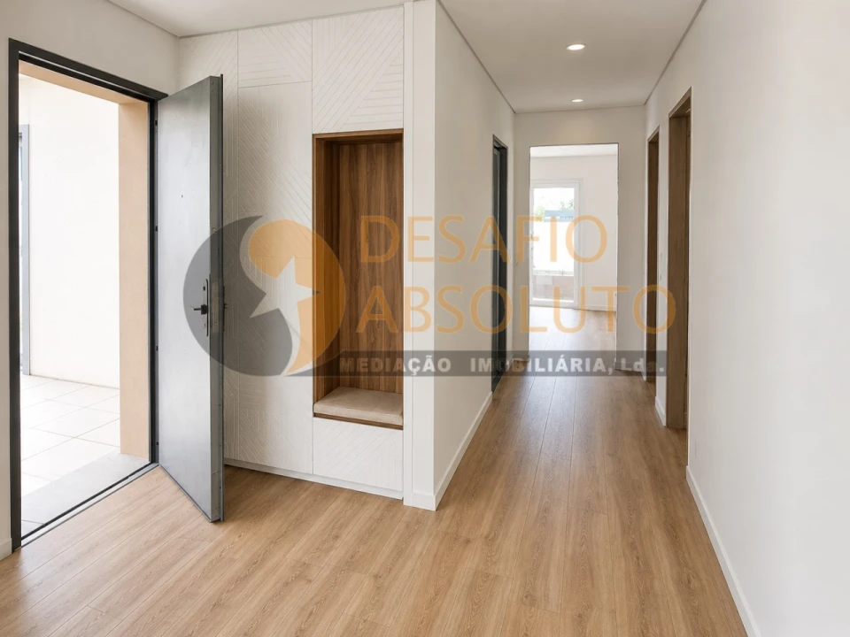 Moradia T4 para Venda em Fernao Ferro Foto 3