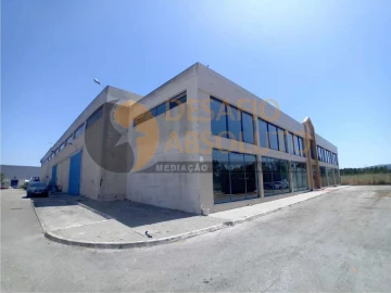 Armazém para Venda em Quinta do Anjo