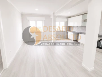 Apartamento T2 para Venda em Setubal (São Sebastião)