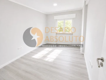 Apartamento T2 para Venda em Setubal (São Sebastião)