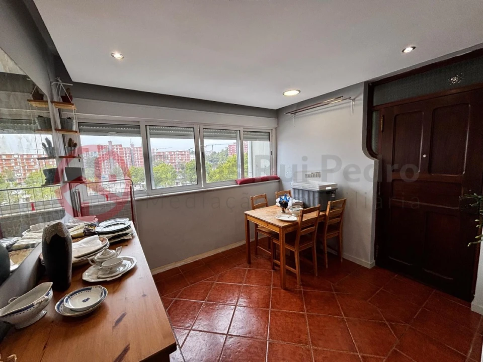 Apartamento T4 para Venda em Marvila Foto 9