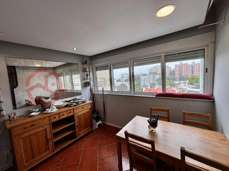 Apartamento T4 para Venda em Marvila Foto 10