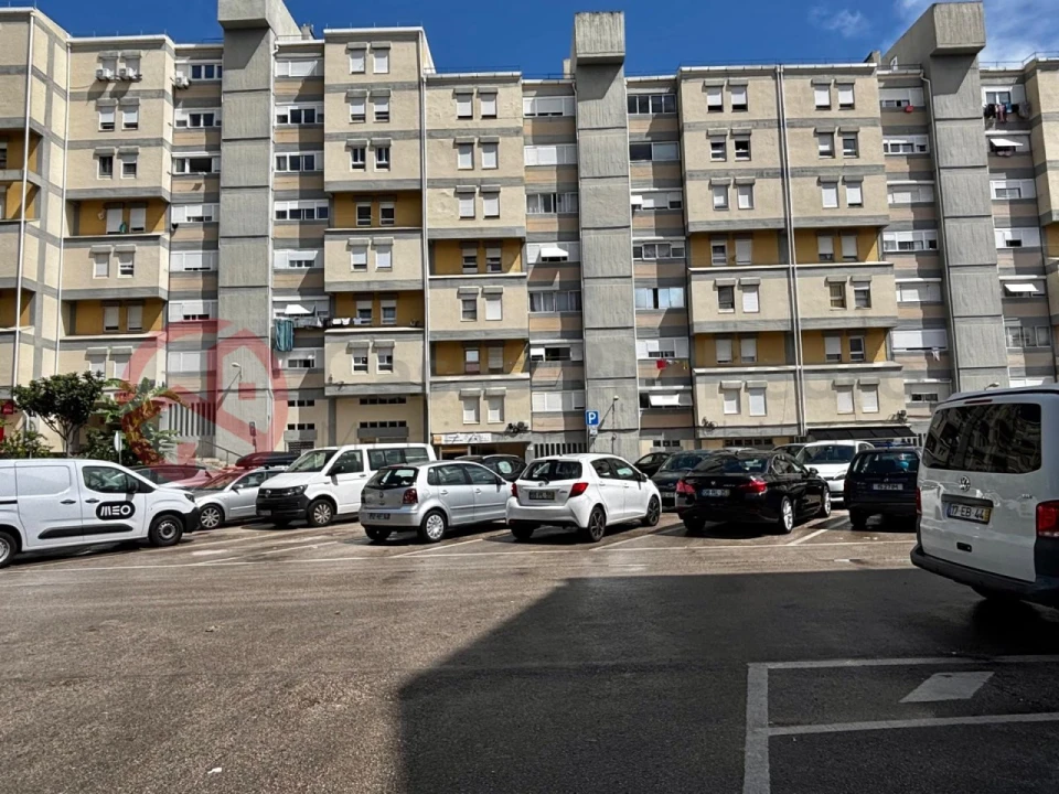 Apartamento T4 para Venda em Marvila Foto 26