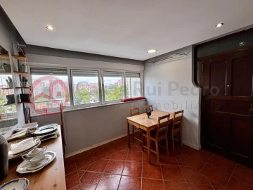 Apartamento T4 para Venda em Marvila