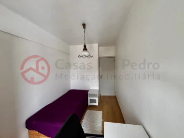 Apartamento T4 para Venda em Marvila
