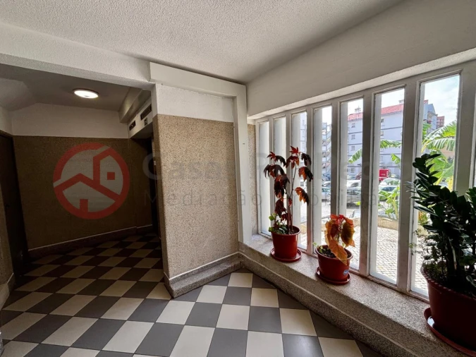Apartamento T4 para Venda em Marvila Foto 24