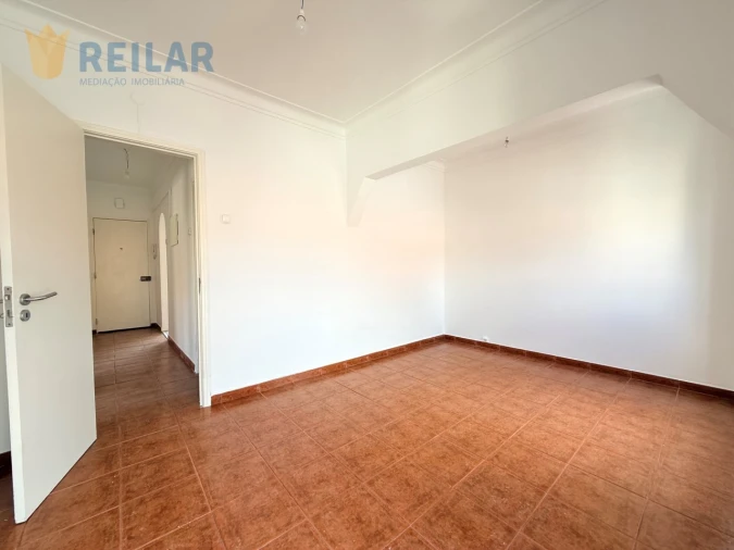Apartamento T2 para Arrendamento em Moscavide e Portela Foto 14