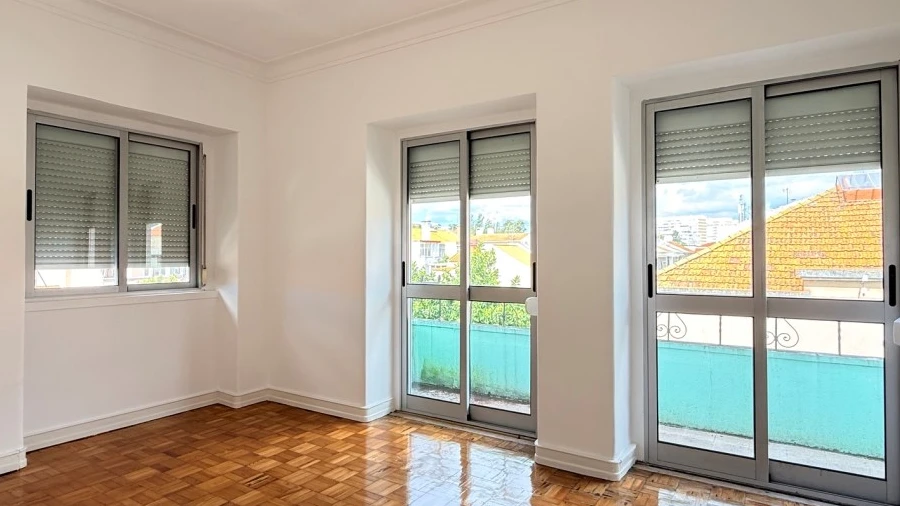 Apartamento T2 para Arrendamento em Moscavide e Portela