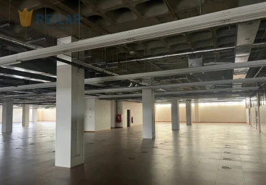 Armazém para Venda em Carnaxide e Queijas