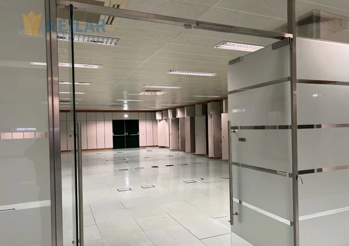 Armazém para Venda em Carnaxide e Queijas Foto 6